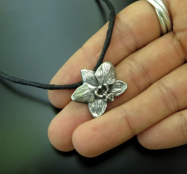 Silver Orchid pendant - Image 4