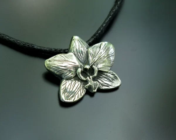 Silver Orchid pendant - Image 2