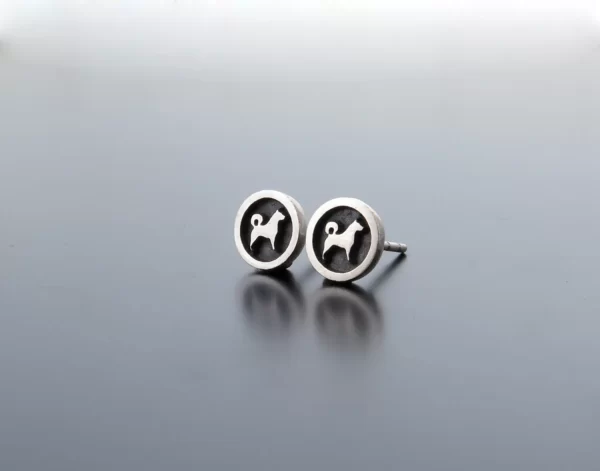 Silver dog earrings - Image 2