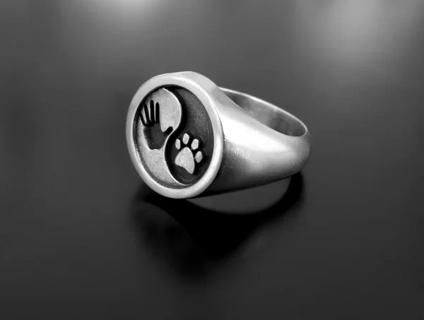 Vegan silver ring animal paw