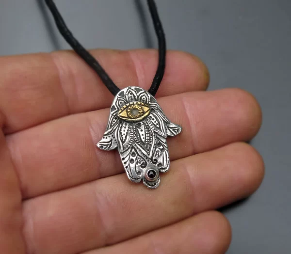 Hamsa silver pendant with garnet stone - Image 4