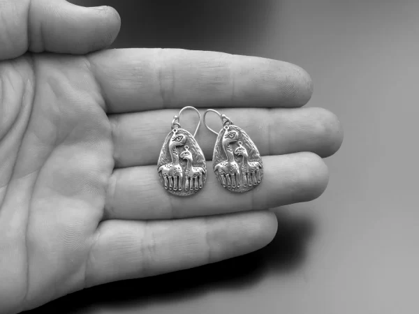 Silver giraffes earrings- mother and child - Image 3