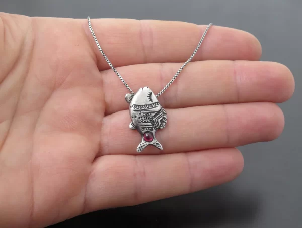 Silver fish with garnet stone pendant - Image 2