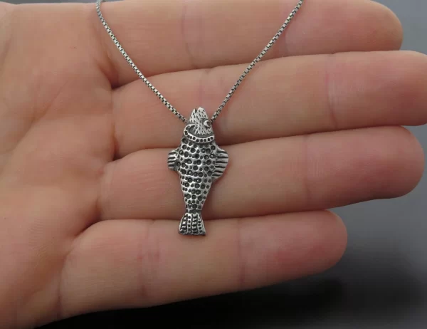 Silver fish pendant - Image 2