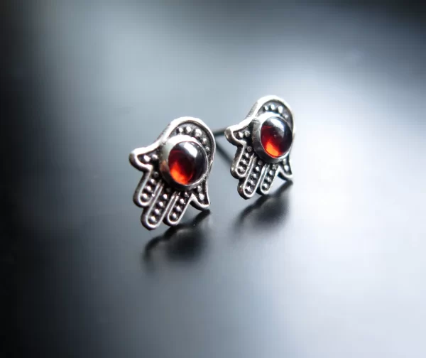 Handmade hamsa with garnet silver earrings - Image 5