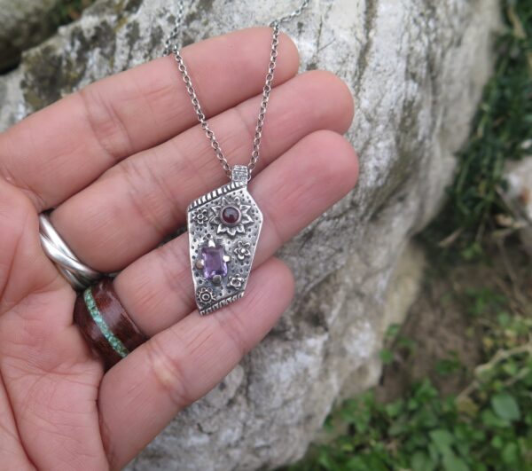 Floral Botanical Silver Pendant with Amethyst & Garnet